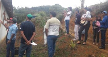 Oficina “Cores da Terra” na comunidade de São Pedro de Cima em Divino (MG)
