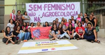 Reunião do Movimento de Mulheres promove formação política para lideranças da região